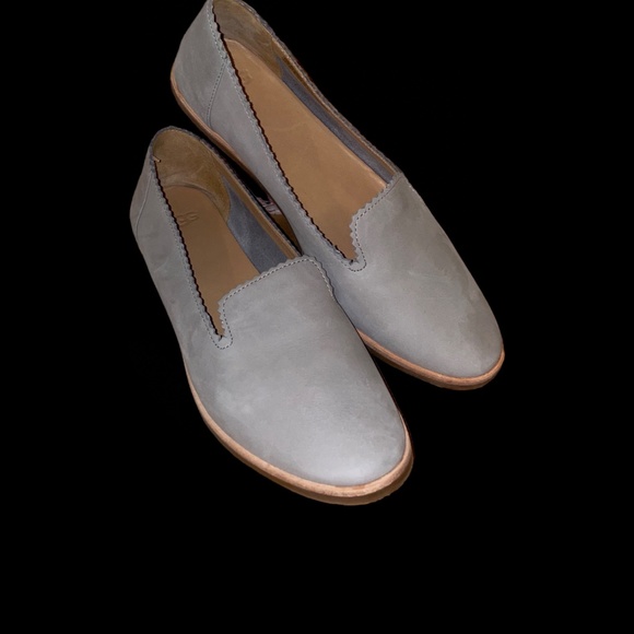 UGG Shoes - Ugg Vista Slip-on Flat In Gray Nubuck Leather EUC, Sz 8